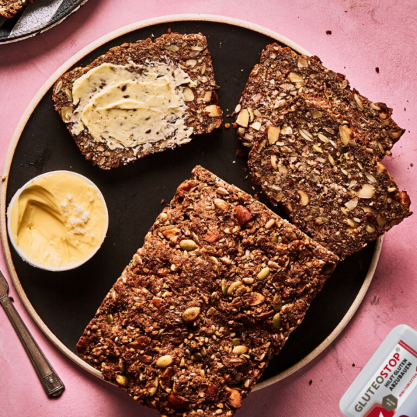 GLUTENFREIES SUPER-SAMEN BROT